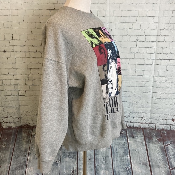 Taylor Swift Eras Tour Crew Neck Sweatshirt Gray L Official Merch Swiftie - Picture 9 of 16